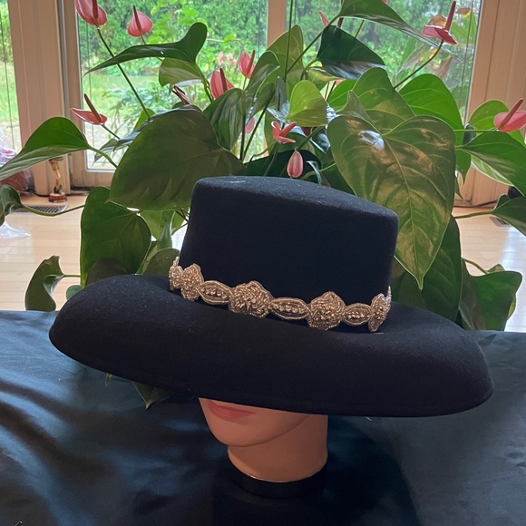 Elegant Black Wool Wide-Brim Hat with Silver Rhinestone Beaded Embellishments - Picture 1 of 5